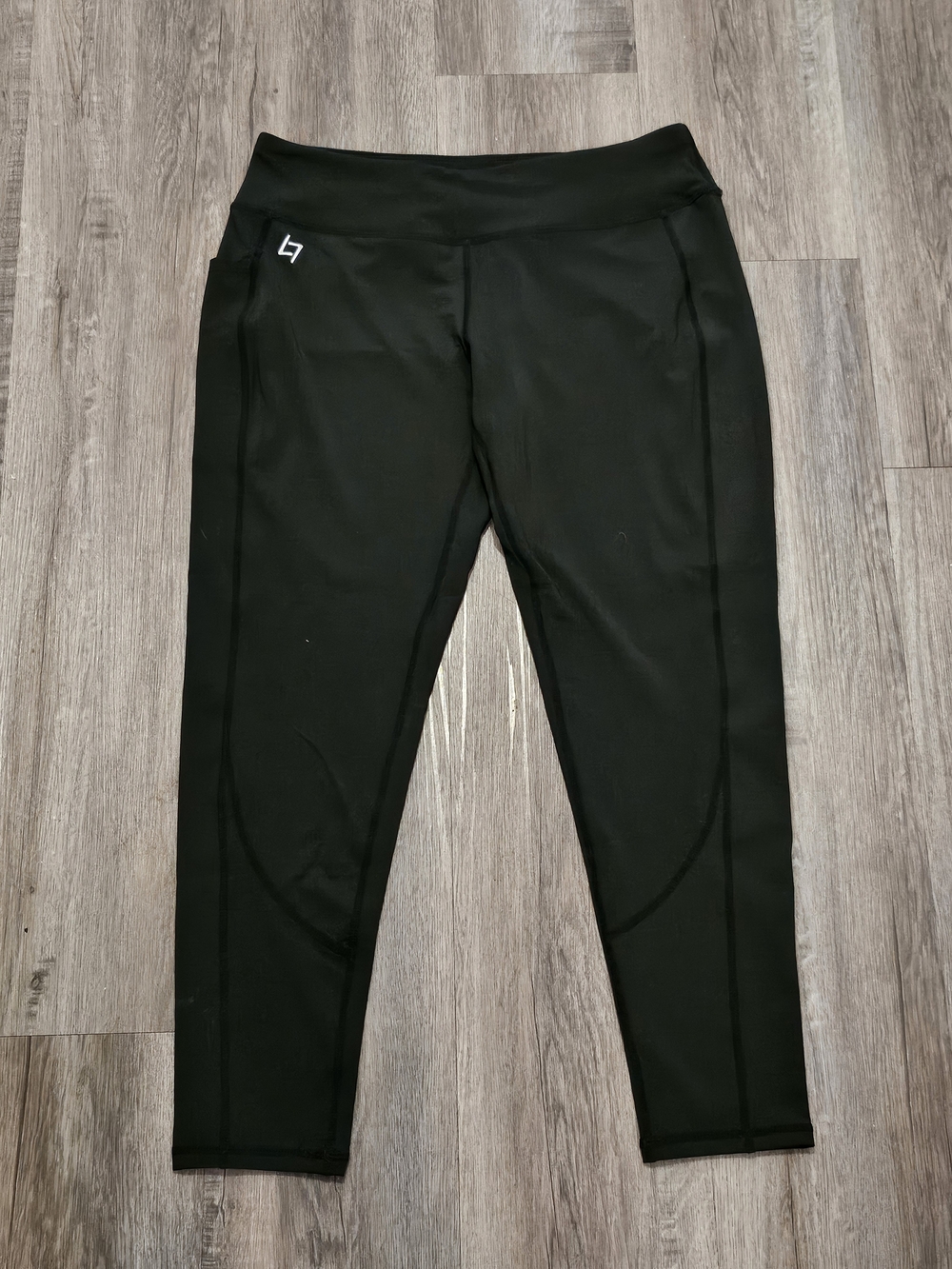 Black Athletic Leggings with Subtle Logo